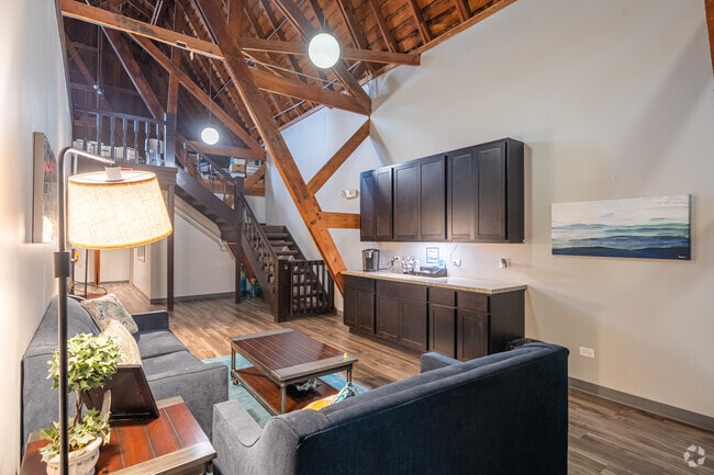 Casa club - Prairie Pointe Apartments