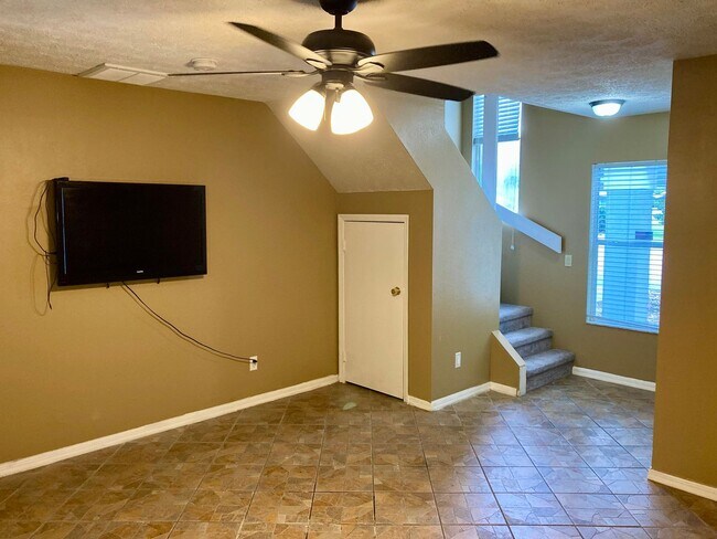 11057 W Harbor Watch Loop