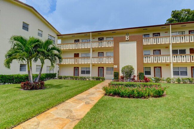 Photo - 54 Mansfield B