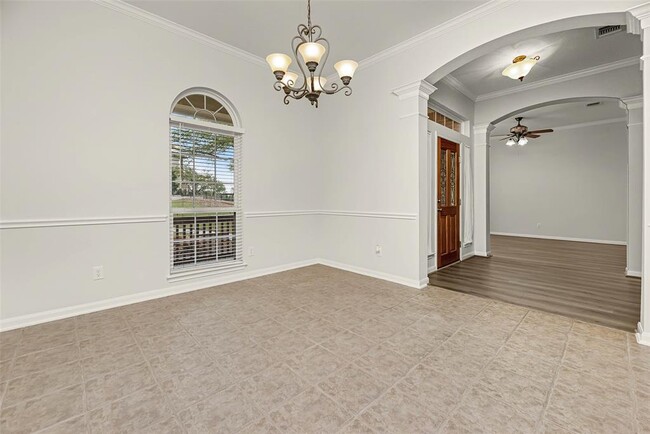 Photo - 2220 Comal Springs