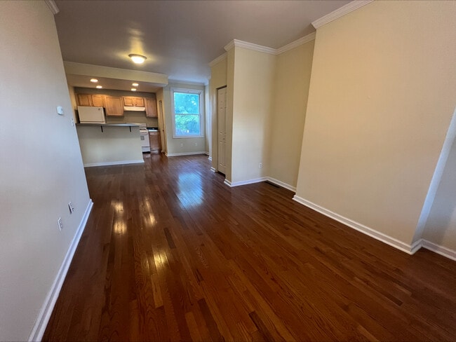 Living Area - 5309 Wellesley Ave