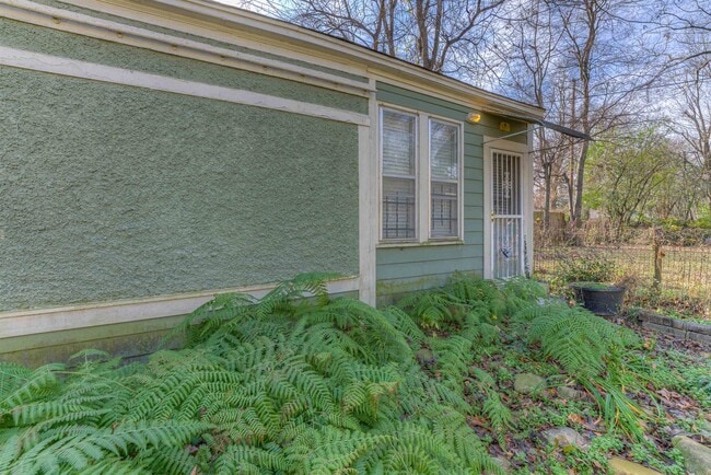 Photo - 1195 Dorothy Pl
