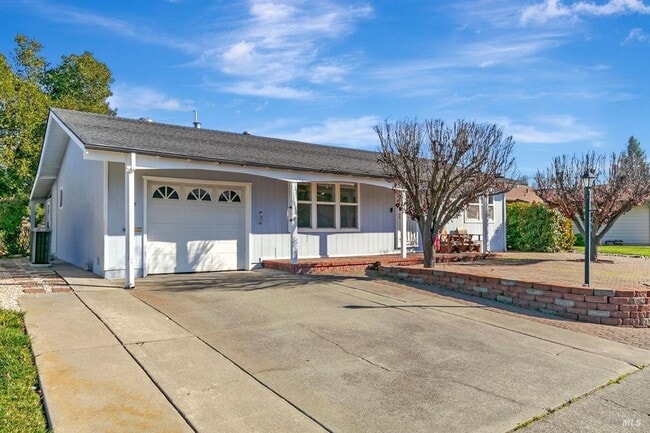 Photo - 188 Glacier Cir