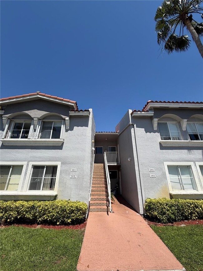 Building Photo - 4768 NW 114th Ave Unit 201-4