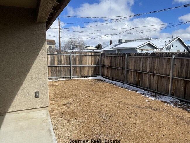 Photo - 4469 N Miner Rd Unidad 2