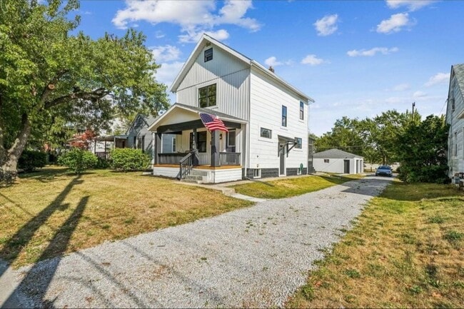 Building Photo - 4270 Broadway