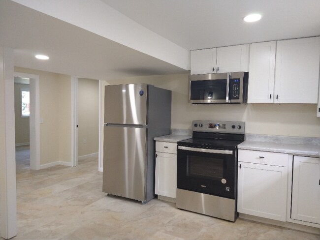 Photo - 301 D St Unit B