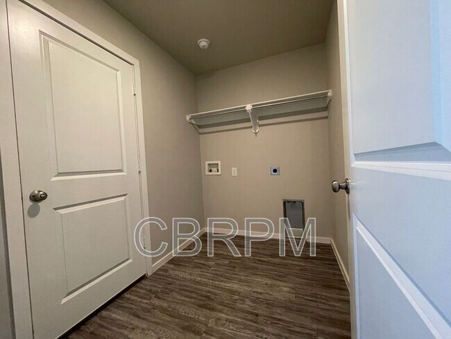 Photo - 2140 N Texas Ave