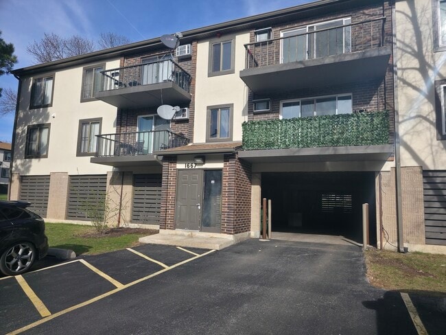 Building Photo - 1667 Kiowa Cir Unit 204