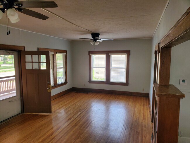 Photo - 3905 Holdrege St