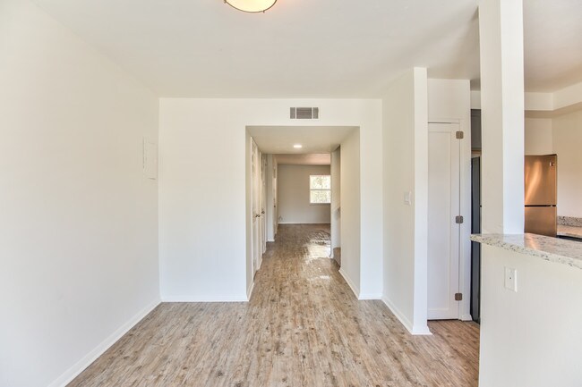 Photo - Midtown Place Apartments