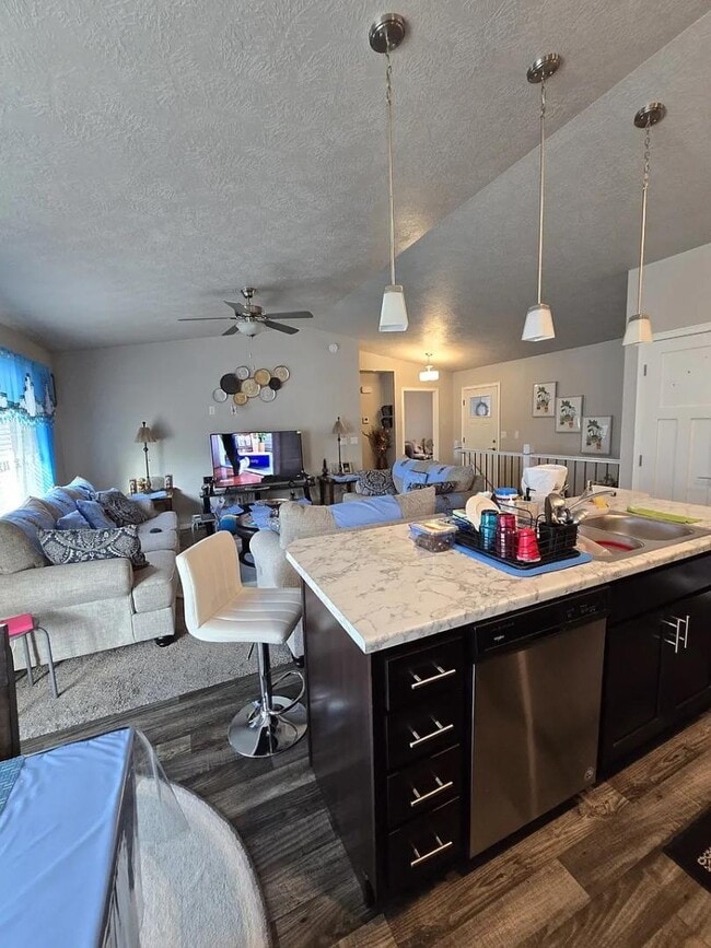 Photo - 6613 W 5th St