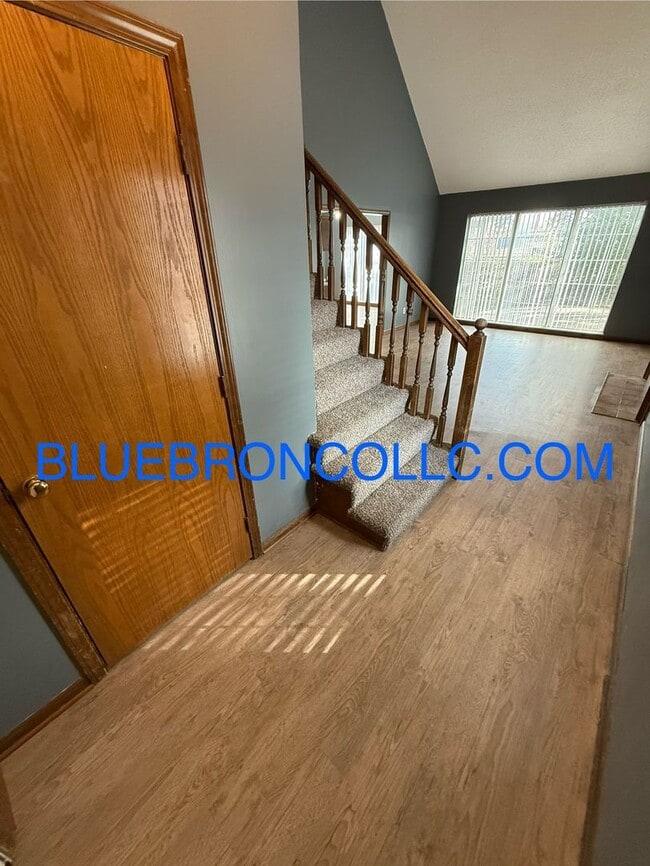 Photo - 1002-1006 NW Porter Ct. Unidad 1006 NW Porter Ct.