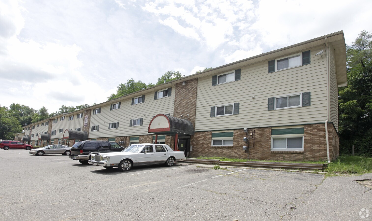 Somerset On The Hill Apartments - Somerset On The Hill Apartments