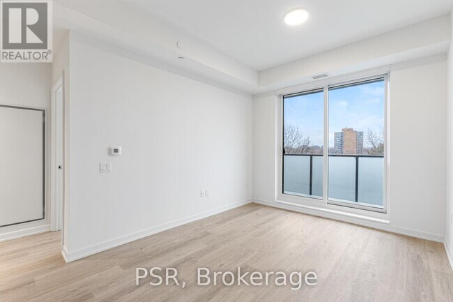 Photo - 4365 Bloor St W Unité 714