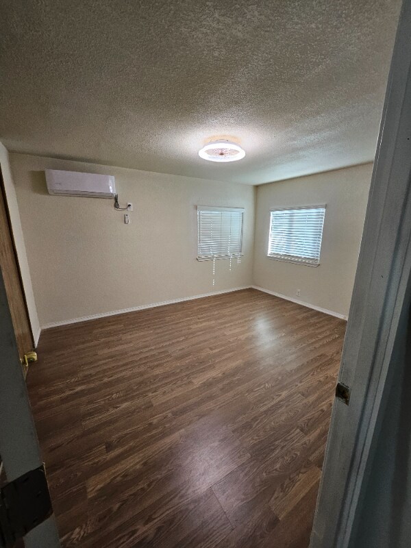 Photo - 11909 Manzanita St