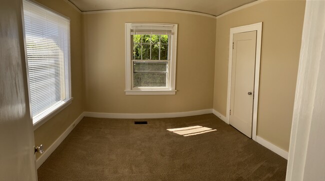 Habitación número 1 - 5327 N Bowdoin St