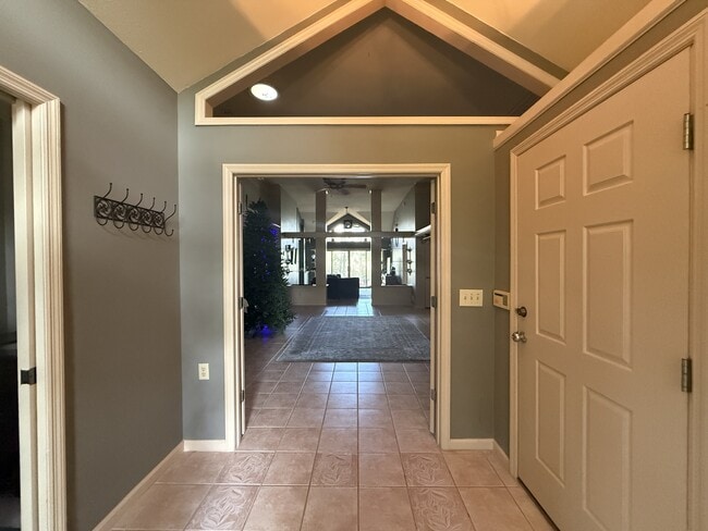 Photo - 1305 Clipper Rd