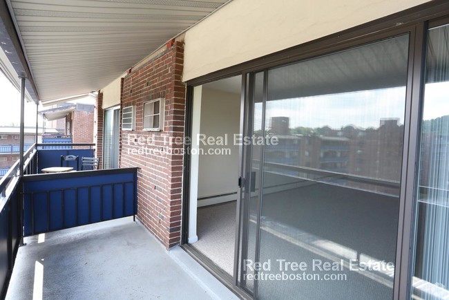 Photo - 245 Main St Unit 65