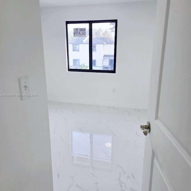 Photo - 2731 NW 44th St Unit 2731