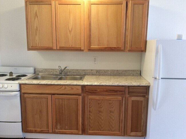 Photo - 2 Bedroom 1 Bath 2nd Floor Apartment in East End of York City