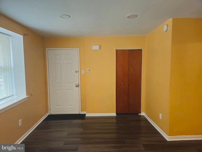 Photo - 218 E Price St
