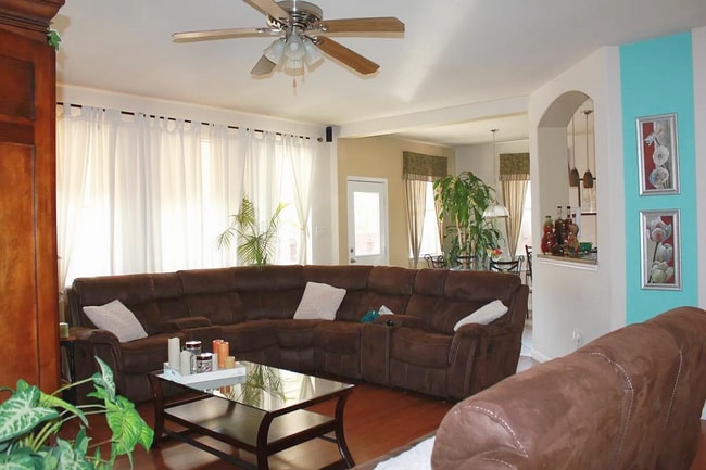 Building Photo - 217 Grooms Rd