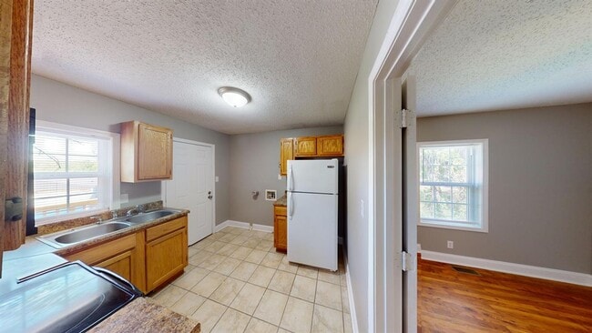 Photo - 308 Gill St Unidad B