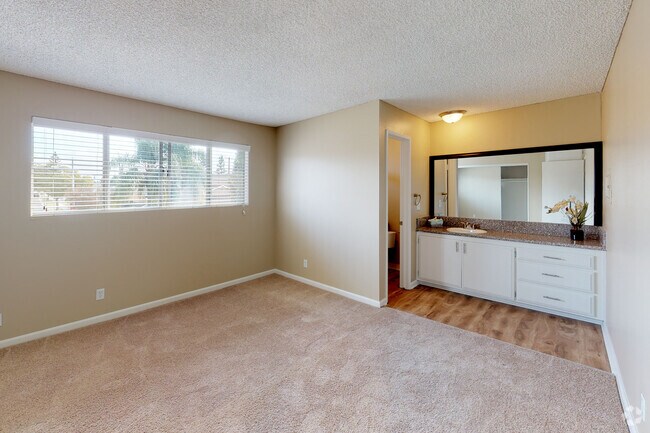 1BR, 1BA- 640 SF - Seville Apartments