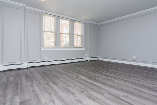 Photo - 7147 S Jeffery Blvd