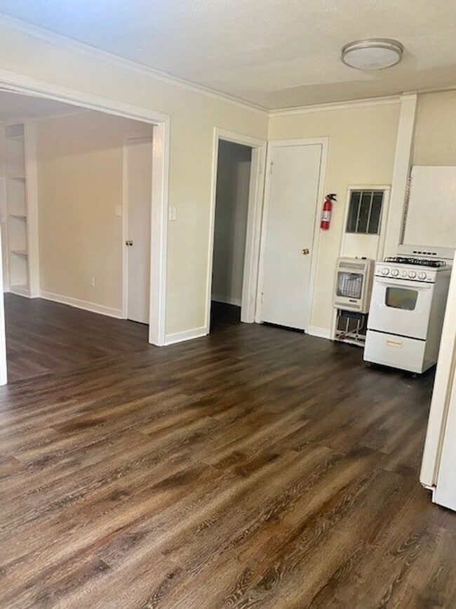 Photo - 3002-3008 North West Street Unit 3008