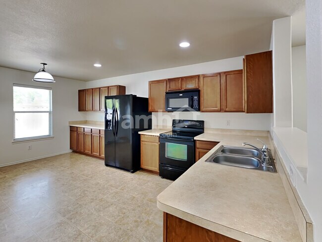 Photo - 110 Daisy Dr