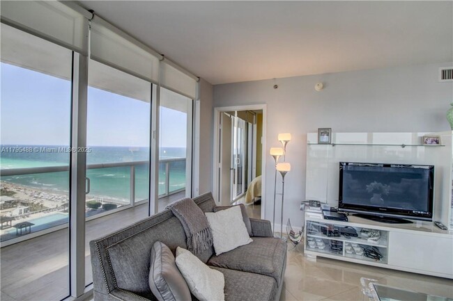 Photo - 1830 S Ocean Dr Unidad 1708 Rental