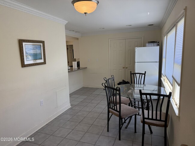 Photo - 191 Norgrove Ave