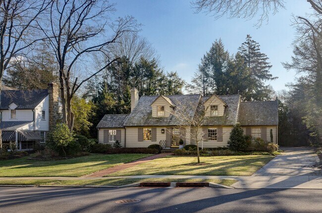 Photo - 148 Heritage Rd