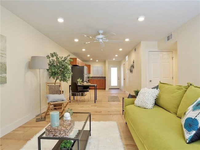 Building Photo - 909 Reinli St Unit 241 Rental
