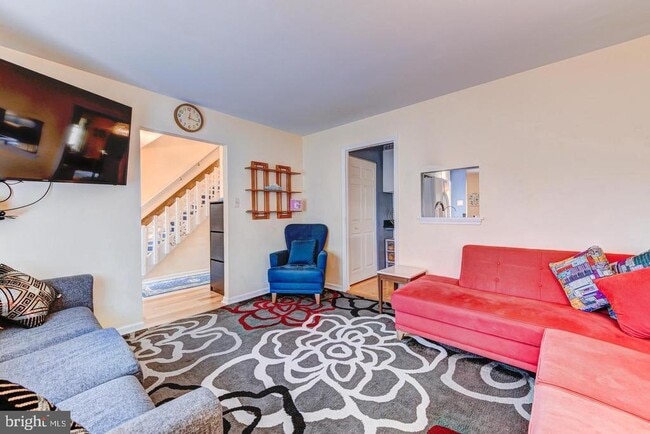 114 Pinecrest Ln