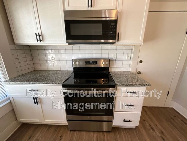 Photo - 508 Denny St