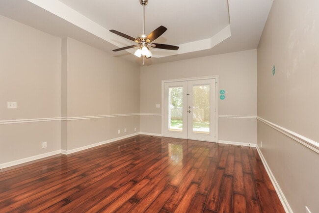 Photo - 1002 Esquire Ct