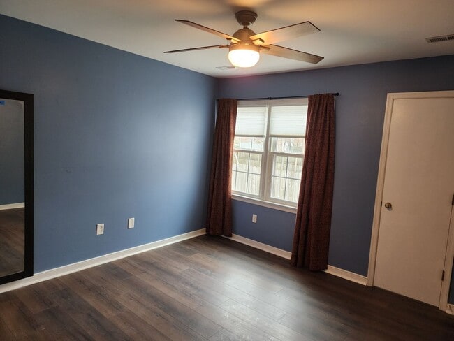 Photo - 3 Bedroom 2 Bath Rancher in Midlothian!