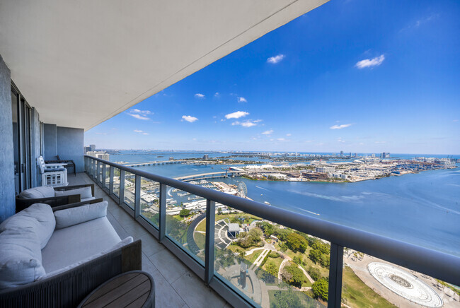Building Photo - 50 Biscayne Blvd Unit 5204 Rental
