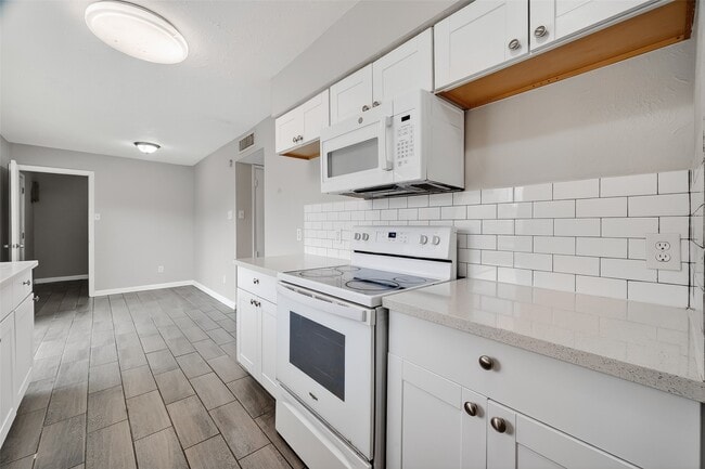 Photo - 14034 Lourdes Dr