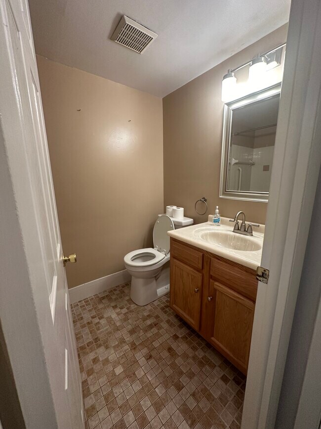 822 South Ave Condo Unit N1 Condo for Rent in Secane, PA