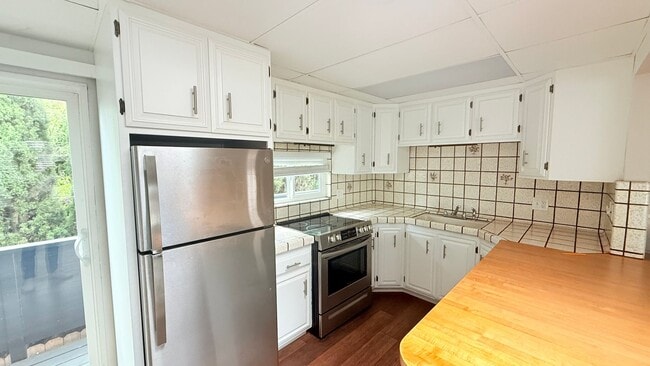 Photo - 14723 Martell Ave Unit 14723 Martell Ave  B
