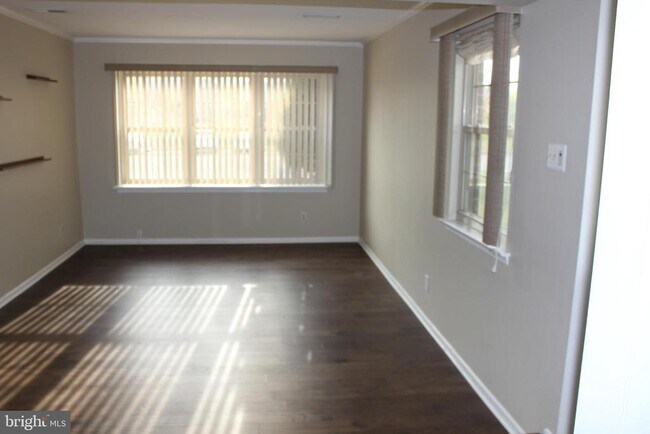 Photo - 252 Marble Ct