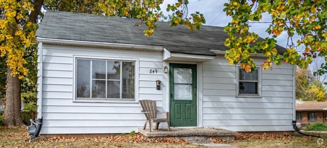 Building Photo - 849 S Illinois St Rental