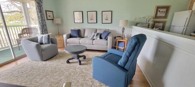 Photo - 525 White River Dr