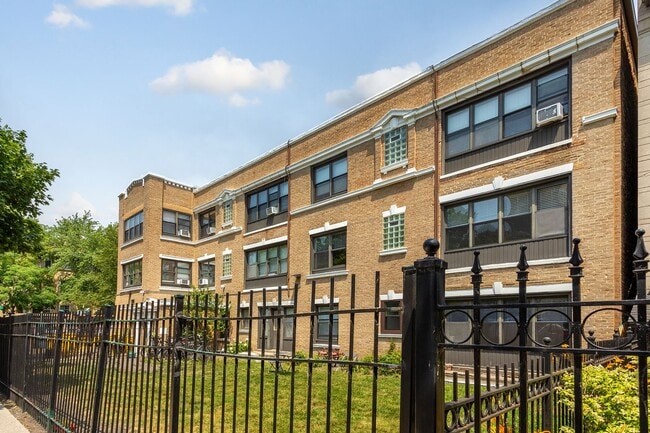 Photo - 4549 N Malden St