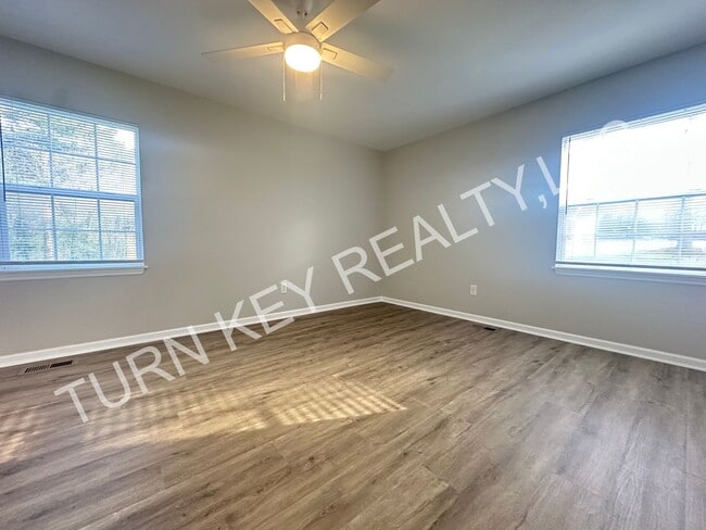 Photo - 436 McGinnis St