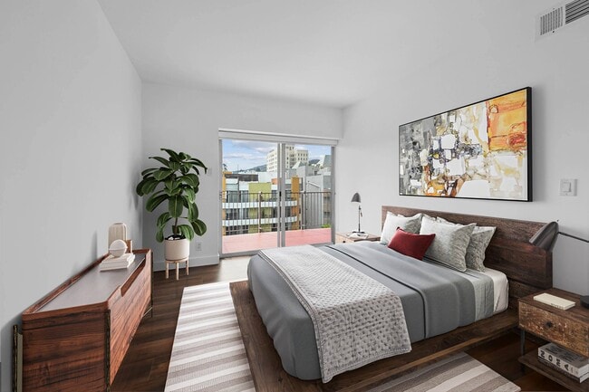 Photo - Hollywood Ardmore